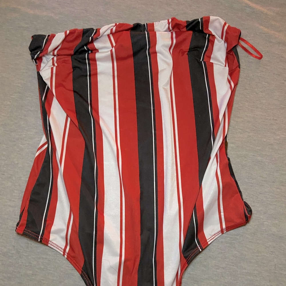 Sirens pinstripe bodysuit